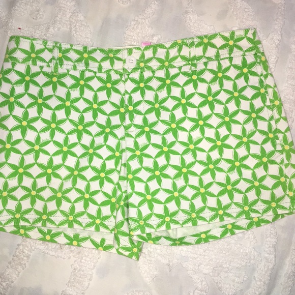 Lilly Pulitzer Shorts - Picture 1 of 3